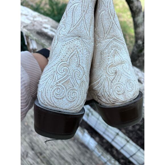Ariat Women's Sterling Western Boots - Crackled White size 5.5 - Picture 6 of 8
